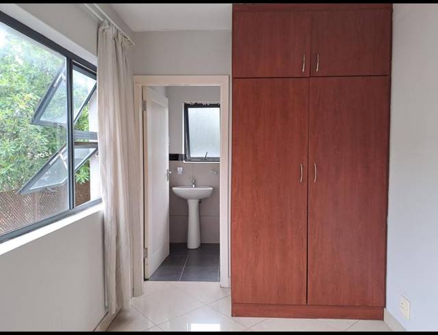 2 BEDROOM APARTMENT FOR SALE IN SYDENHAM